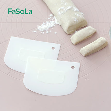 Fasola Simple Dough Scraper White 12*9.5cm
