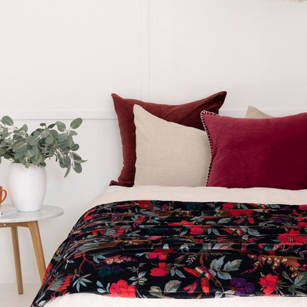 Mexican Painter Velvet Throw, Frida Floral Decorative Throw, Mexican Painter Art Garden Country Mexico Muertes Throw Cotton Velvet Throw