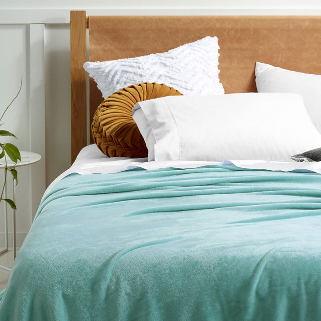 Accessorize Super Soft Blanket Queen/King Mist